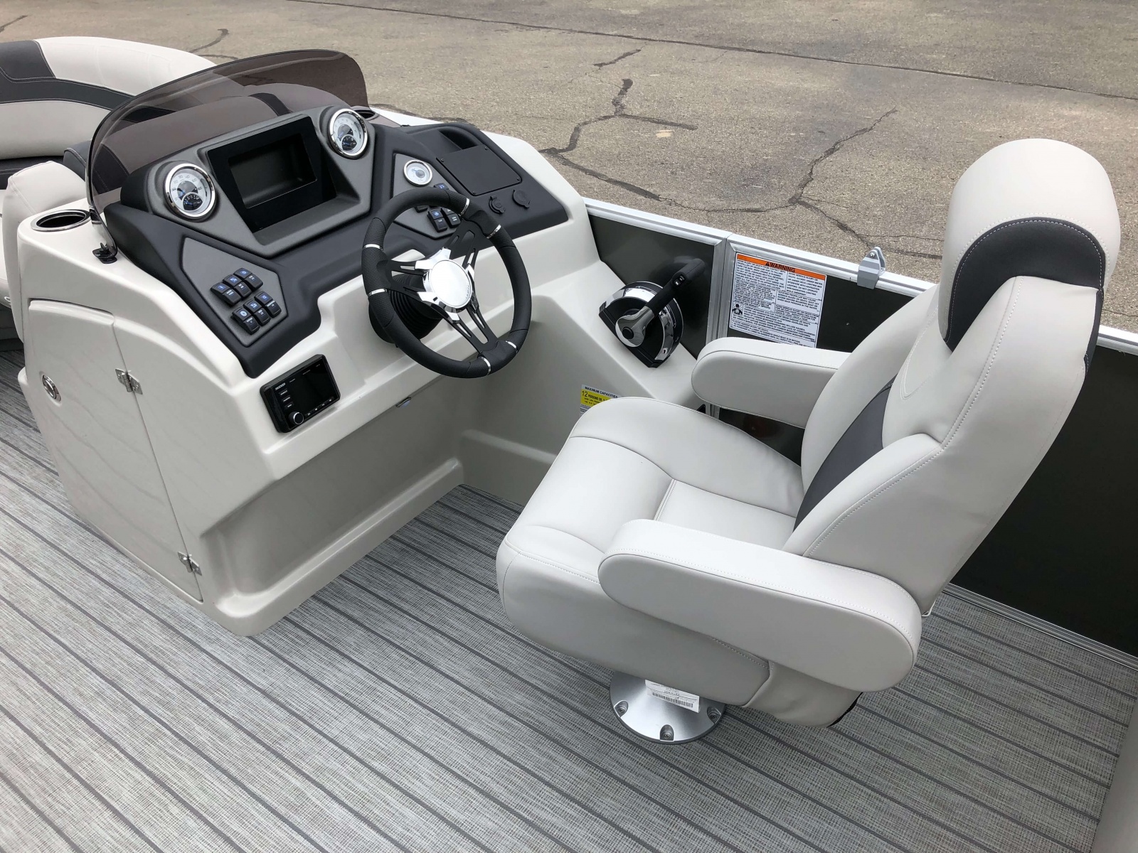 2022 Sylvan L3 LZ - Premier Boating